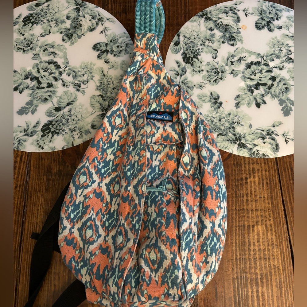KAVU crossbody